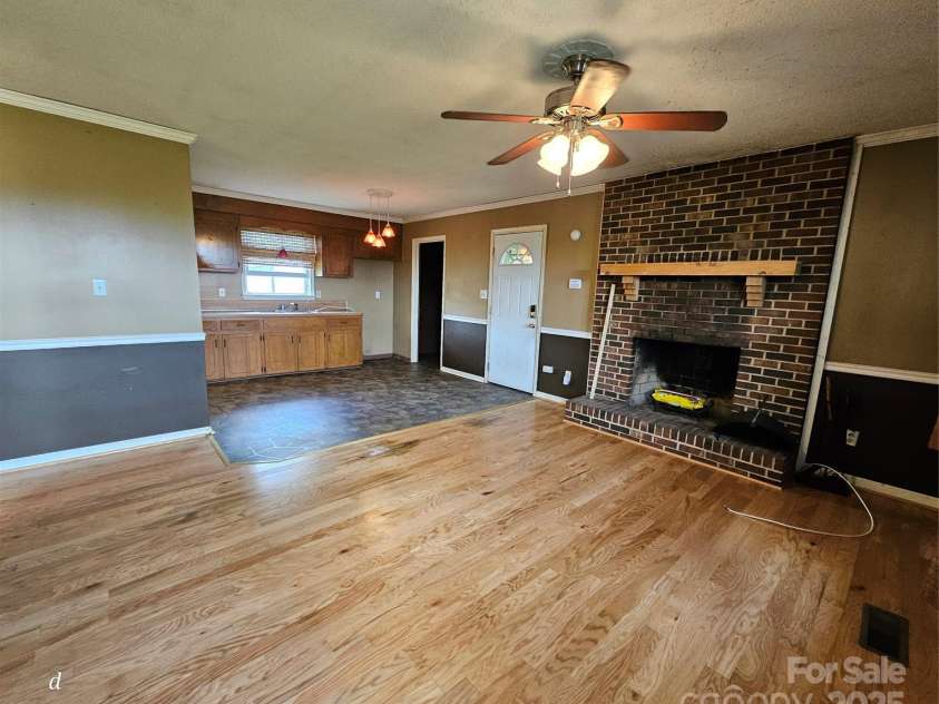 1217 Stony Point Road, Kings Mountain, NC 28086.  MLS# CAR4245098, YatesRealty ID 17319. 