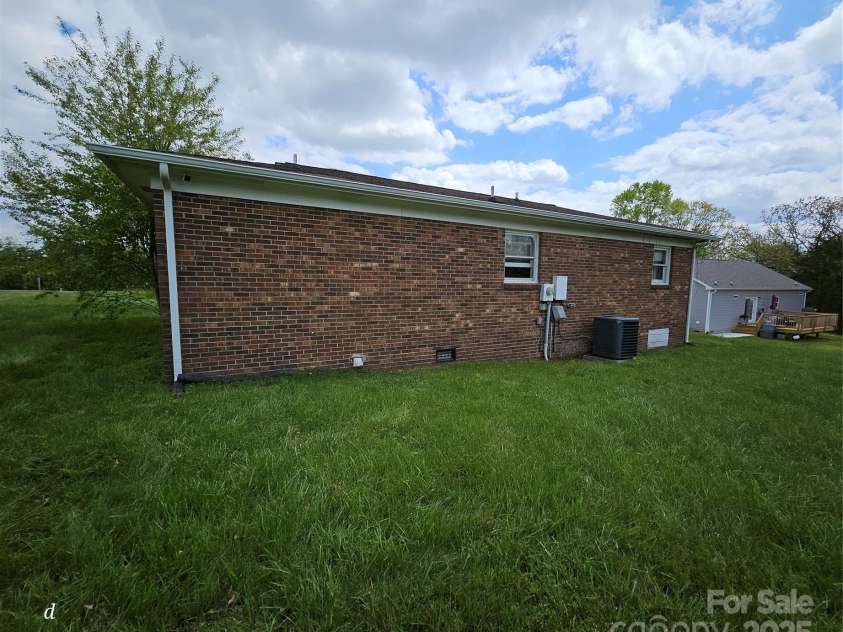 1217 Stony Point Road, Kings Mountain, NC 28086.  MLS# CAR4245098, YatesRealty ID 17319. 