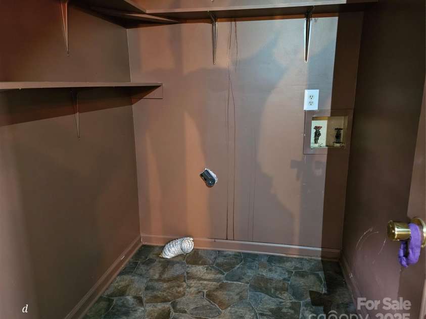 1217 Stony Point Road, Kings Mountain, NC 28086.  MLS# CAR4245098, YatesRealty ID 17319. 