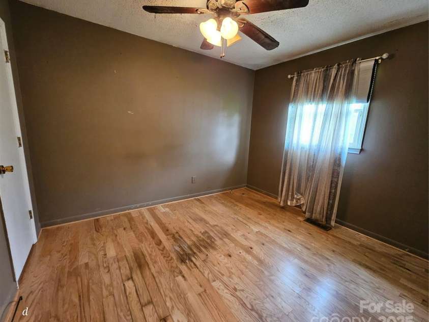 1217 Stony Point Road, Kings Mountain, NC 28086.  MLS# CAR4245098, YatesRealty ID 17319. 