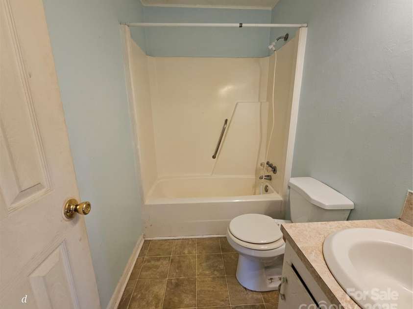 1217 Stony Point Road, Kings Mountain, NC 28086.  MLS# CAR4245098, YatesRealty ID 17319. 