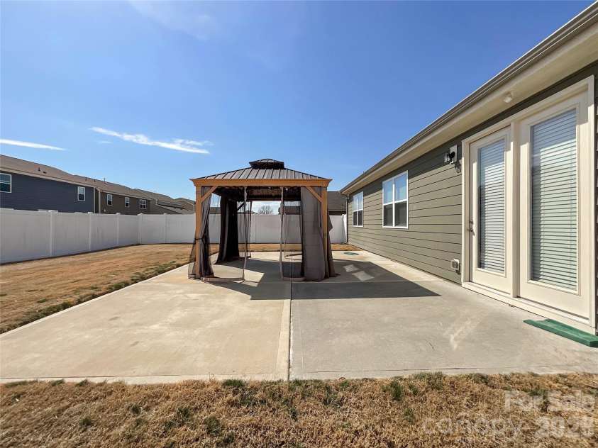 6023 Walkers Run Drive, Monroe, NC 28110.  MLS# CAR4349943, YatesRealty ID 17319. 