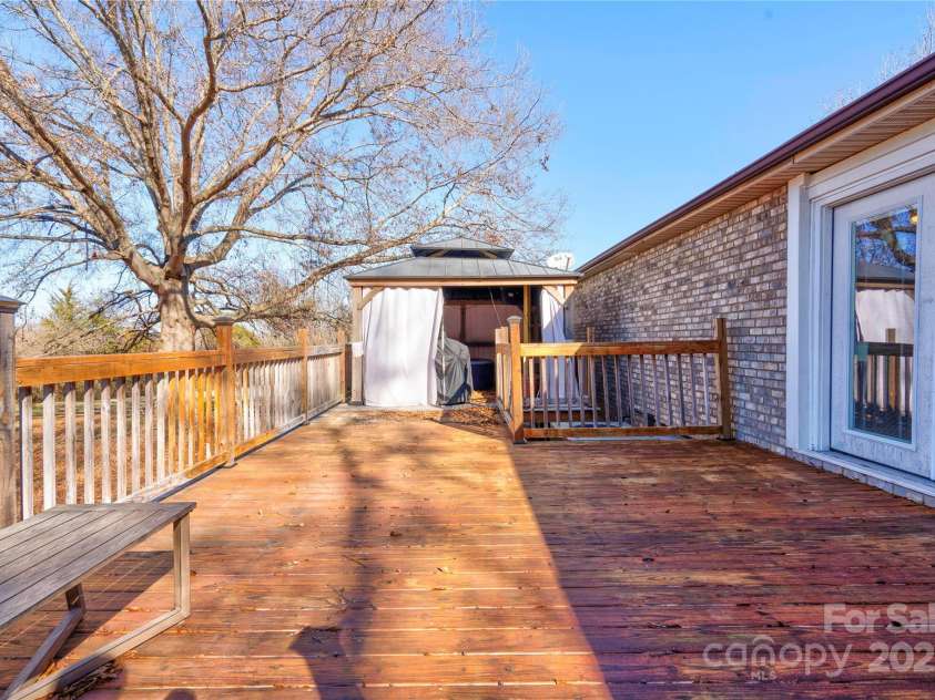 1304 Cambridge Drive, Shelby, NC 28152.  MLS# CAR4213592, YatesRealty ID 1732. Rear Deck
