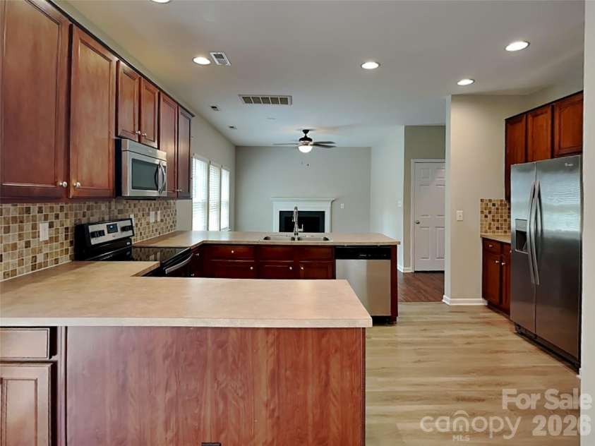 4208 Lawrence Daniel Drive, Matthews, NC 28104.  MLS# CAR4368967, YatesRealty ID 17320. 