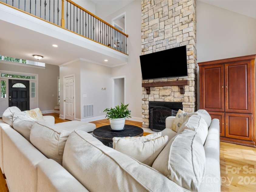 6409 Barkley Farm Road, Huntersville, NC 28078.  MLS# CAR4259962, YatesRealty ID 17320. 
