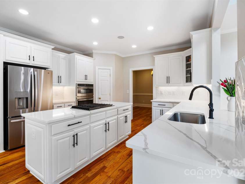 6409 Barkley Farm Road, Huntersville, NC 28078.  MLS# CAR4259962, YatesRealty ID 17320. 