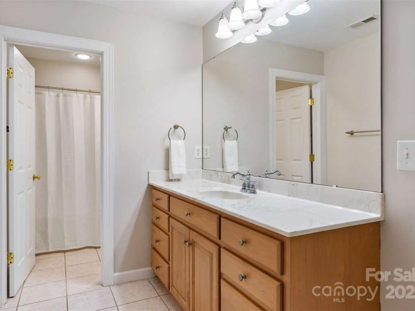 6409 Barkley Farm Road, Huntersville, NC 28078.  MLS# CAR4259962, YatesRealty ID 17320. 