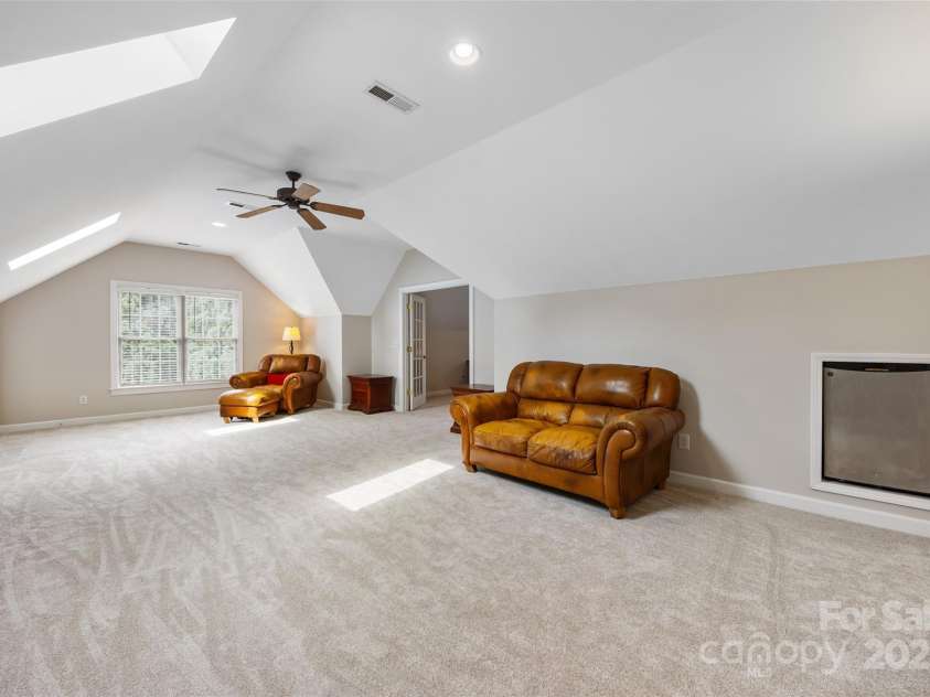 6409 Barkley Farm Road, Huntersville, NC 28078.  MLS# CAR4259962, YatesRealty ID 17320. 