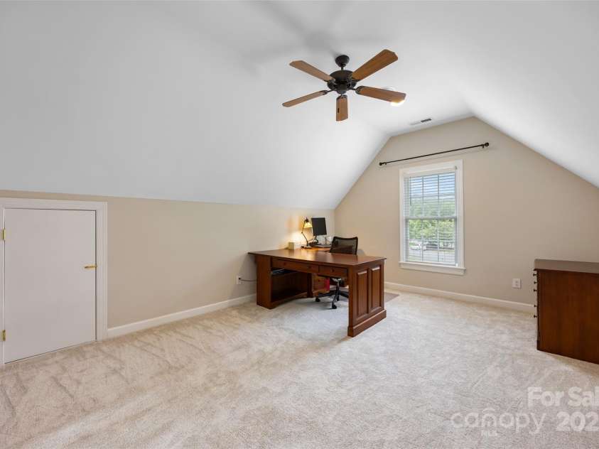 6409 Barkley Farm Road, Huntersville, NC 28078.  MLS# CAR4259962, YatesRealty ID 17320. 