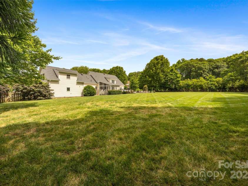 6409 Barkley Farm Road, Huntersville, NC 28078.  MLS# CAR4259962, YatesRealty ID 17320. 