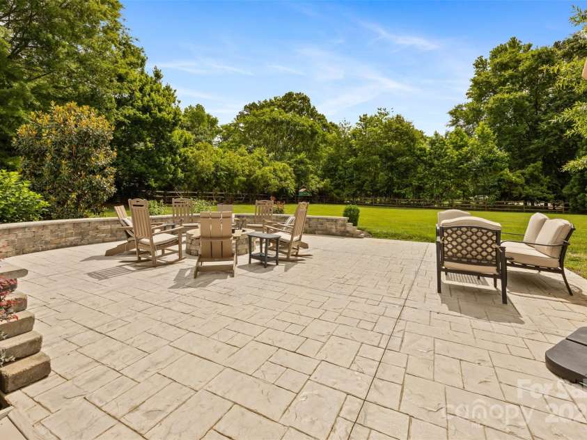 6409 Barkley Farm Road, Huntersville, NC 28078.  MLS# CAR4259962, YatesRealty ID 17320. 