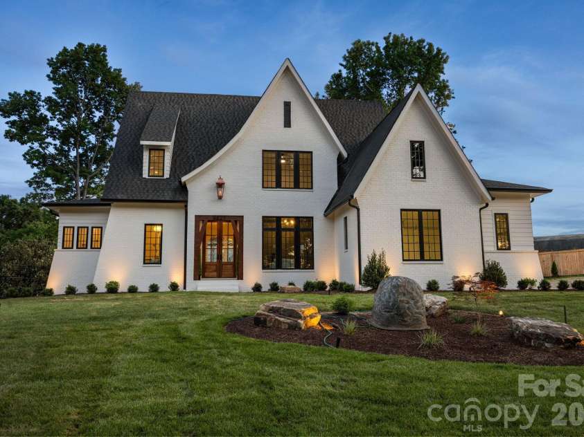 9627 Riviera Drive, Sherrills Ford, NC 28673.  MLS# CAR4365567, YatesRealty ID 17321. 