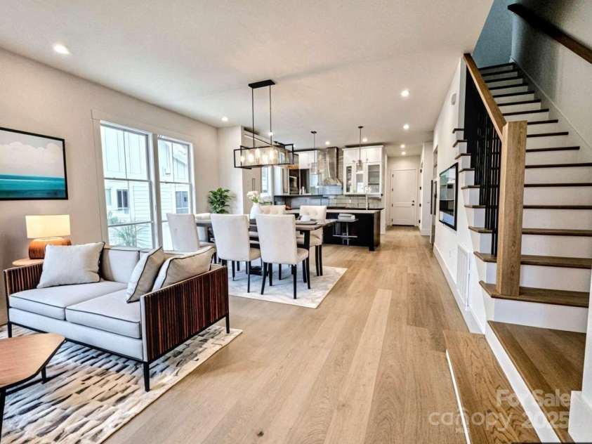 10 Hidden Pond Lane, Brevard, NC 28712.  MLS# CAR4263846, YatesRealty ID 17322. 