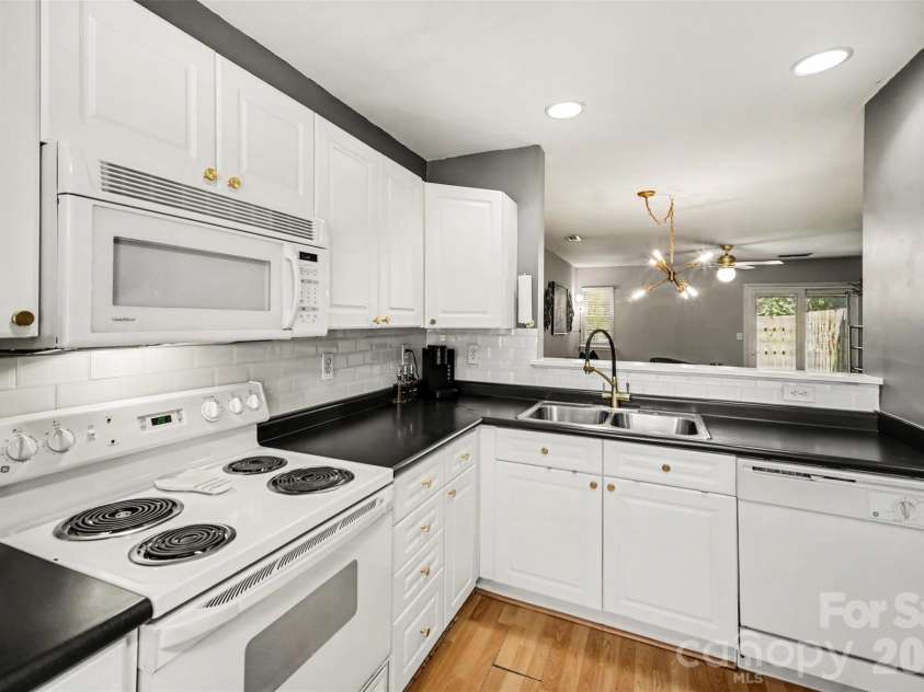 12730 Spirit Bound Way, Charlotte, NC 28273.  MLS# CAR4373318, YatesRealty ID 17322. 