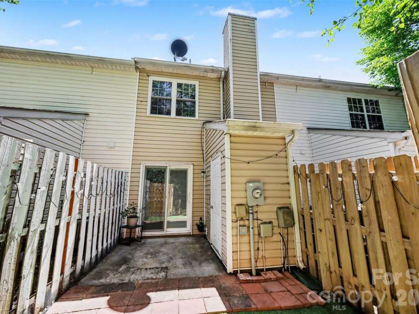 12730 Spirit Bound Way, Charlotte, NC 28273.  MLS# CAR4373318, YatesRealty ID 17322. 