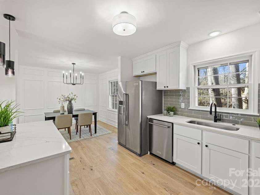 6706 Queensberry Drive, Charlotte, NC 28226.  MLS# CAR4281560, YatesRealty ID 17323. 