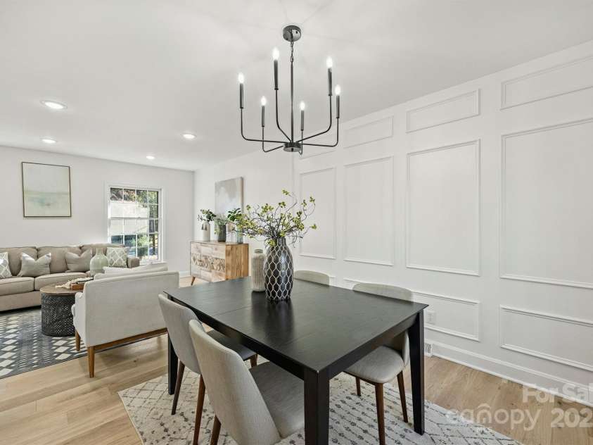 6706 Queensberry Drive, Charlotte, NC 28226.  MLS# CAR4281560, YatesRealty ID 17323. 