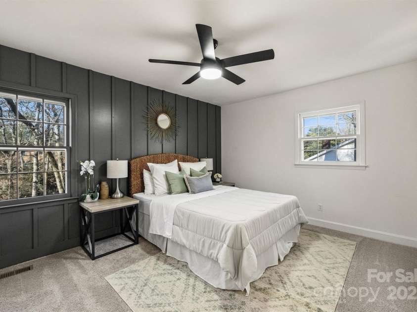6706 Queensberry Drive, Charlotte, NC 28226.  MLS# CAR4281560, YatesRealty ID 17323. 