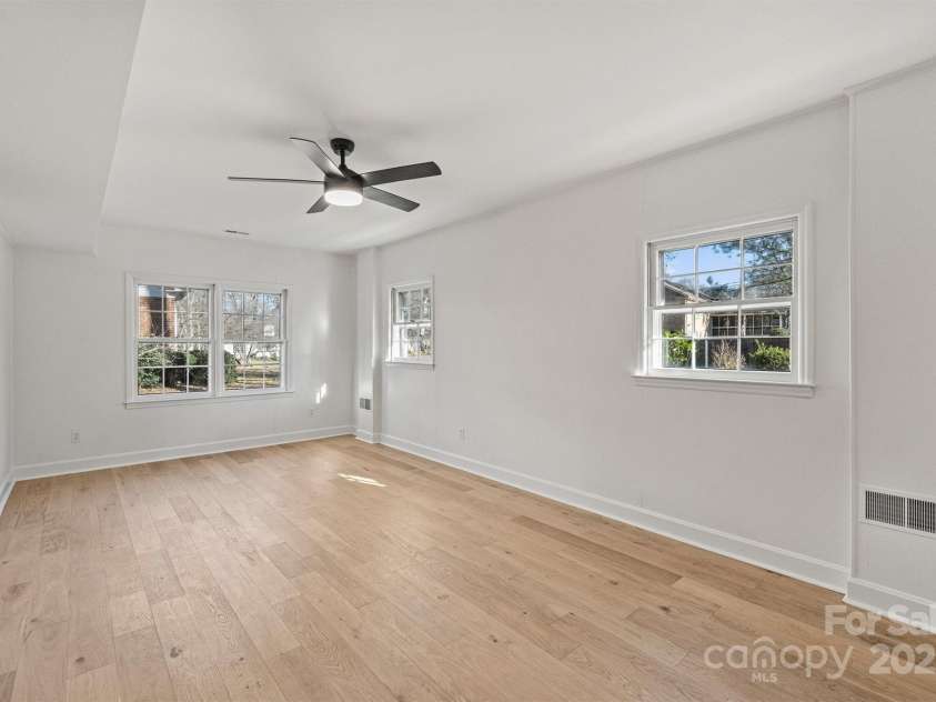 6706 Queensberry Drive, Charlotte, NC 28226.  MLS# CAR4281560, YatesRealty ID 17323. 