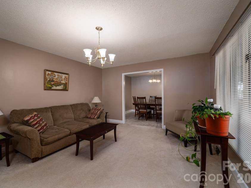 602 Lee Street, Kings Mountain, NC 28086.  MLS# CAR4374283, YatesRealty ID 17324. 