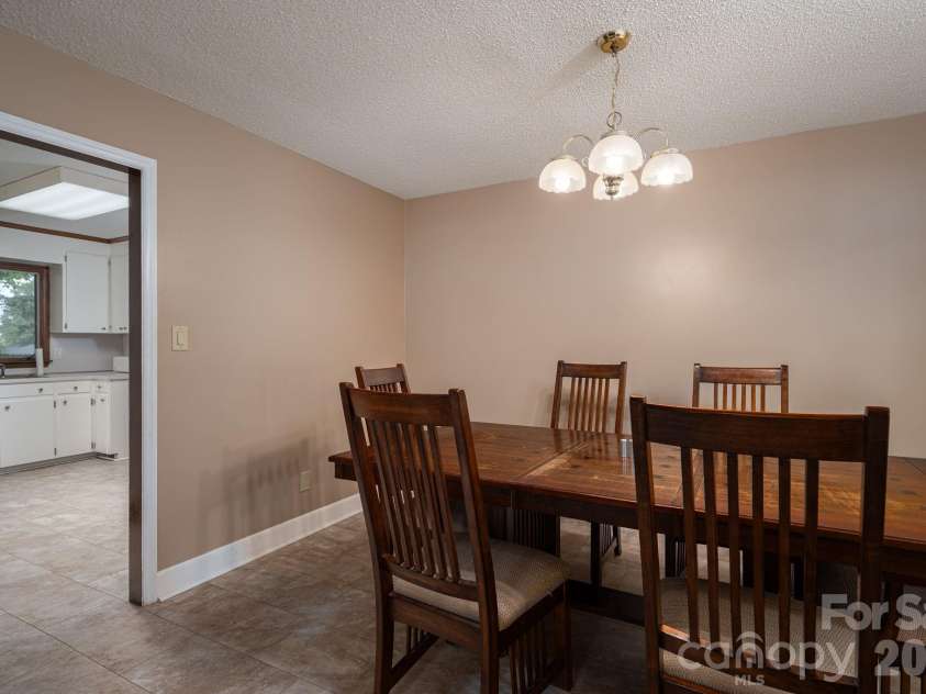602 Lee Street, Kings Mountain, NC 28086.  MLS# CAR4374283, YatesRealty ID 17324. 