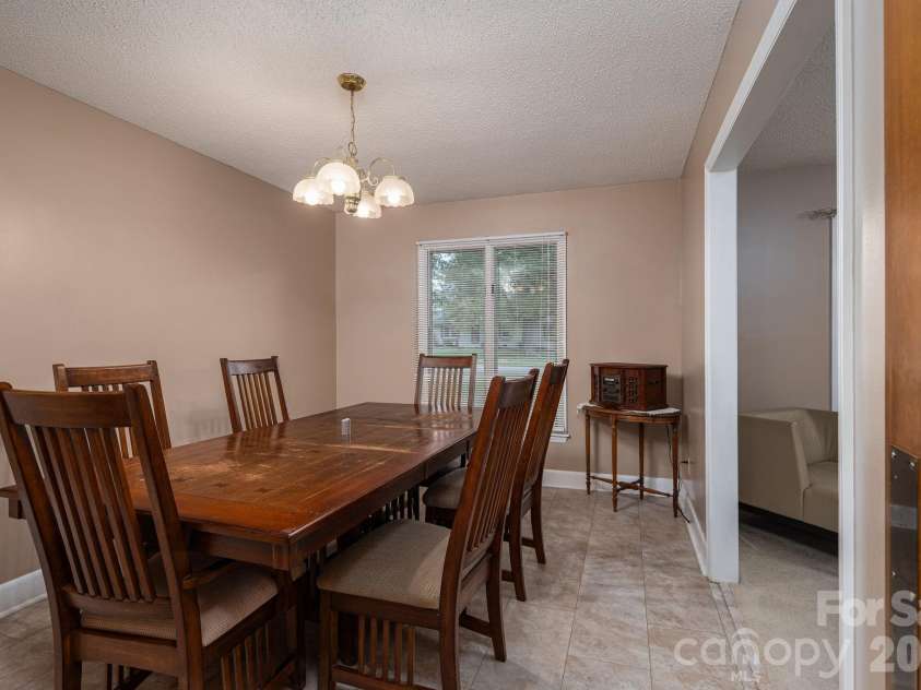 602 Lee Street, Kings Mountain, NC 28086.  MLS# CAR4374283, YatesRealty ID 17324. 