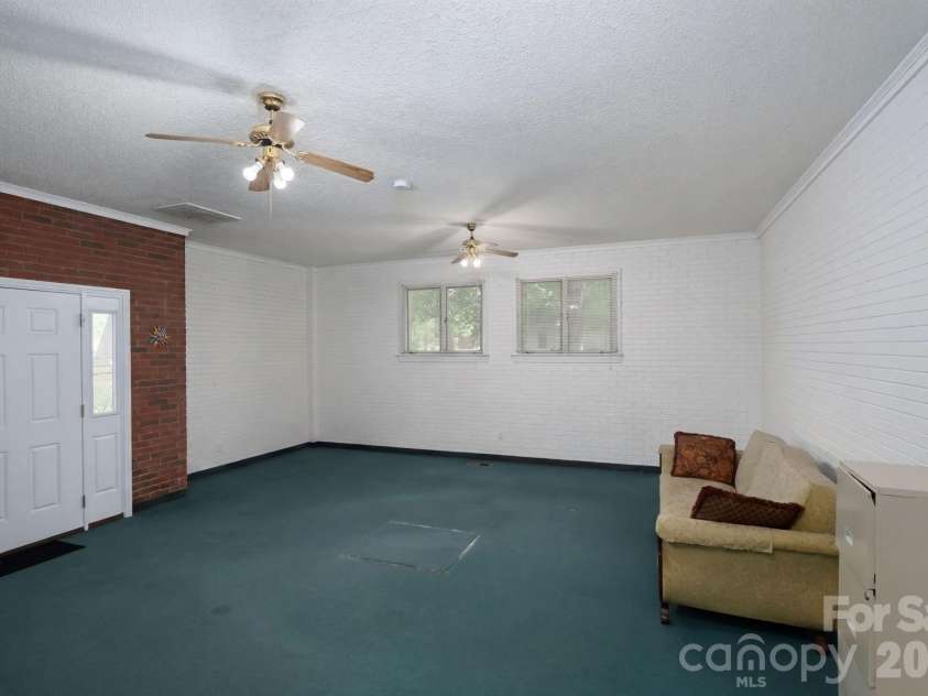 602 Lee Street, Kings Mountain, NC 28086.  MLS# CAR4374283, YatesRealty ID 17324. 