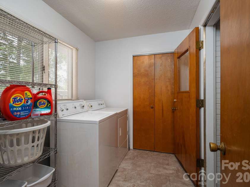 602 Lee Street, Kings Mountain, NC 28086.  MLS# CAR4374283, YatesRealty ID 17324. 