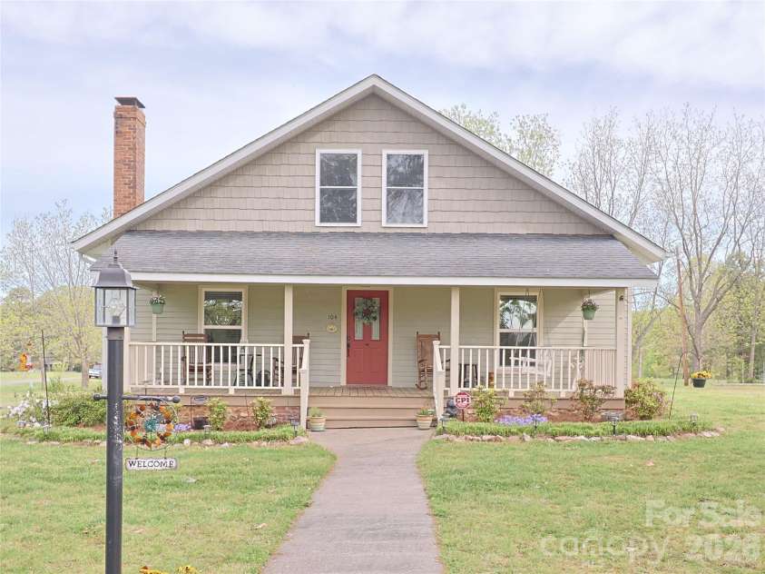 104 Ware Loop Drive, Kings Mountain, NC 28086.  MLS# CAR4366952, YatesRealty ID 17325. 