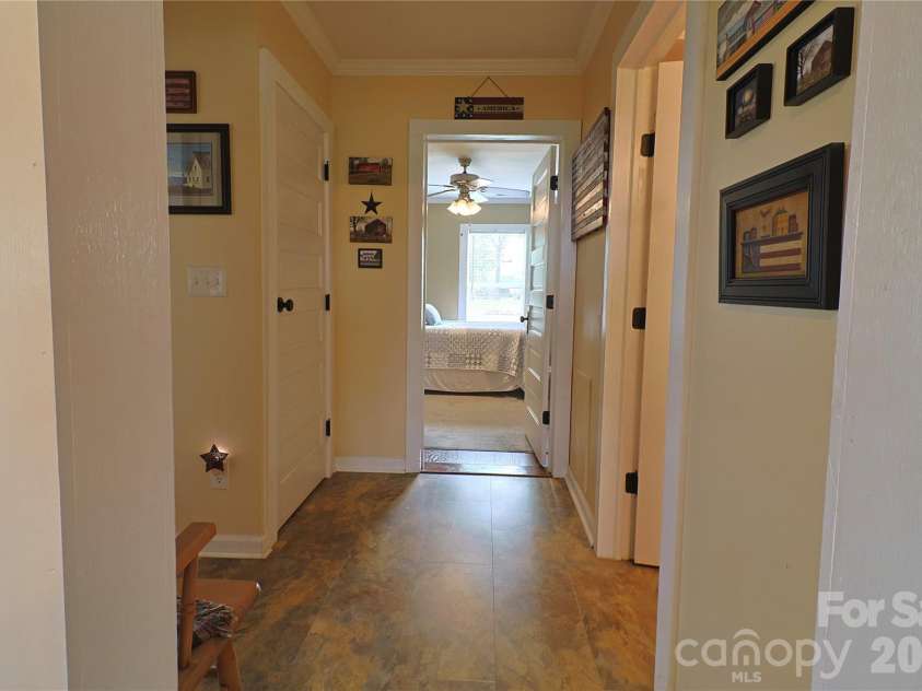 104 Ware Loop Drive, Kings Mountain, NC 28086.  MLS# CAR4366952, YatesRealty ID 17325. 