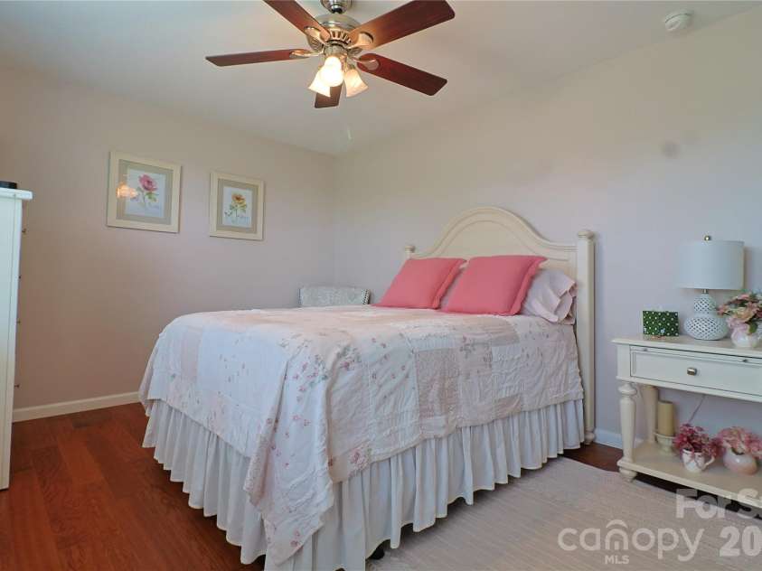 104 Ware Loop Drive, Kings Mountain, NC 28086.  MLS# CAR4366952, YatesRealty ID 17325. 