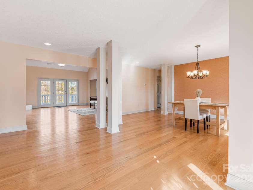 198 Double Brook Drive, Weaverville, NC 28787.  MLS# CAR4209394, YatesRealty ID 17325. 