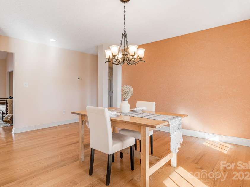 198 Double Brook Drive, Weaverville, NC 28787.  MLS# CAR4209394, YatesRealty ID 17325. 