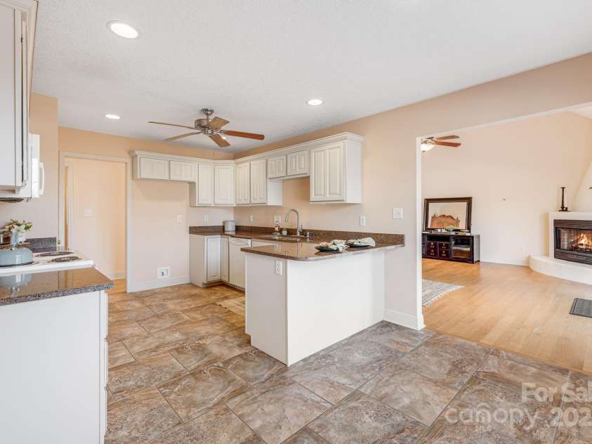 198 Double Brook Drive, Weaverville, NC 28787.  MLS# CAR4209394, YatesRealty ID 17325. 