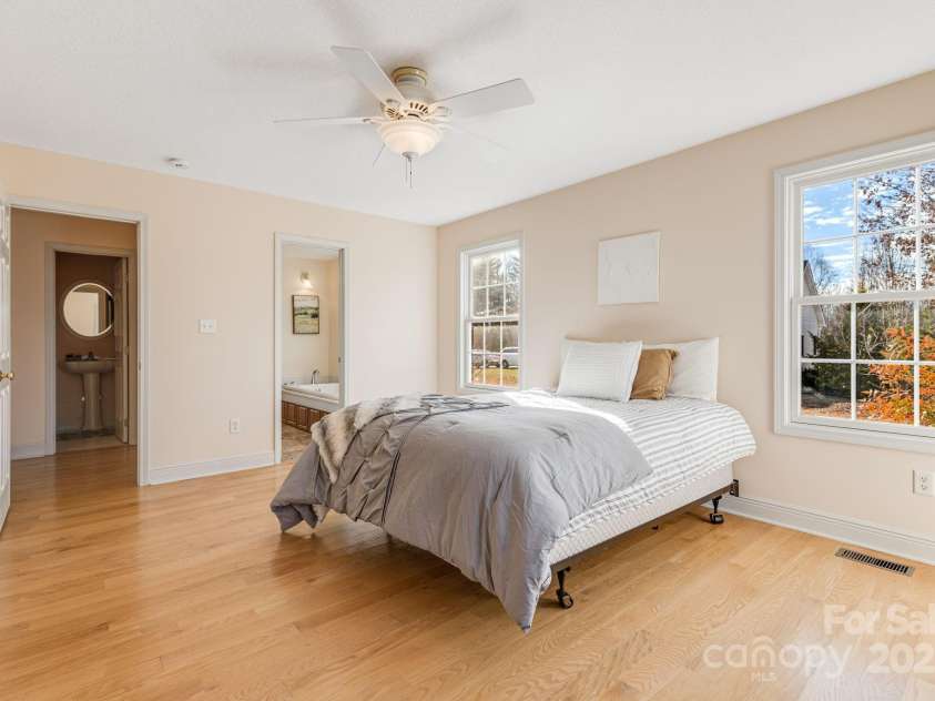 198 Double Brook Drive, Weaverville, NC 28787.  MLS# CAR4209394, YatesRealty ID 17325. 