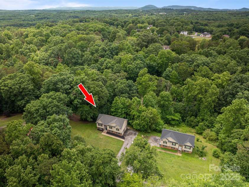 1520 28th Street, Hickory, NC 28602.  MLS# CAR4262661, YatesRealty ID 17326. Aerial View