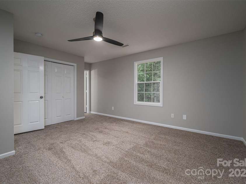 1520 28th Street, Hickory, NC 28602.  MLS# CAR4262661, YatesRealty ID 17326. Primary Bedroom