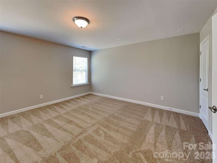 11206 Scottsman Trace Drive, Charlotte, NC 28273.  MLS# CAR4371475, YatesRealty ID 17327. Bonus/flex room