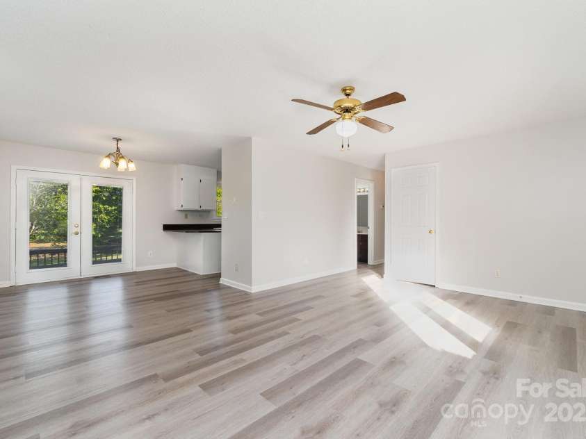 341 Cline Drive, Salisbury, NC 28146.  MLS# CAR4224209, YatesRealty ID 17327. 