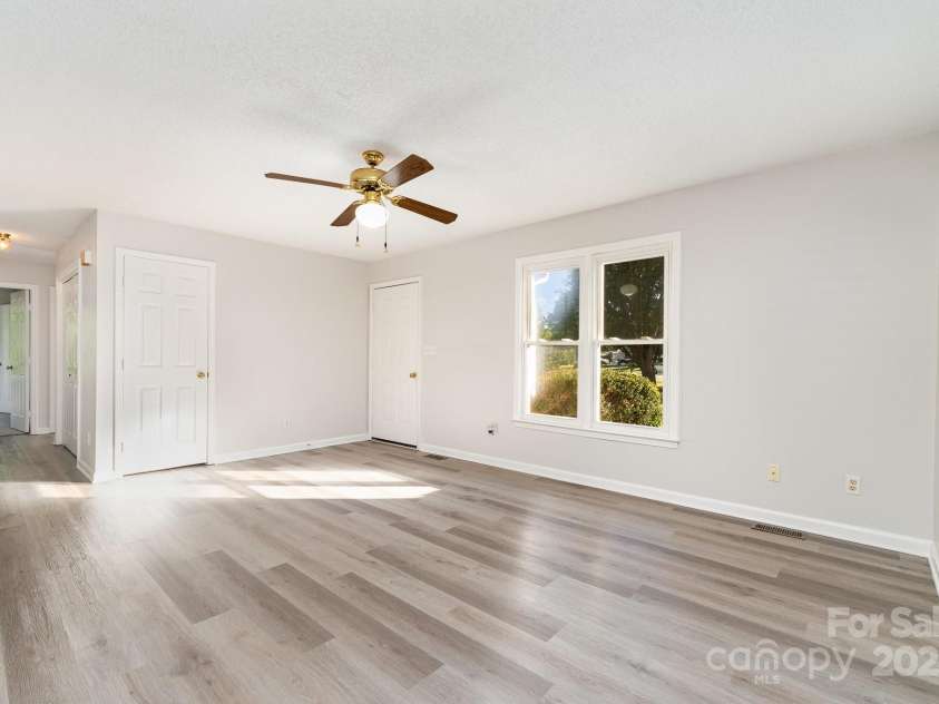 341 Cline Drive, Salisbury, NC 28146.  MLS# CAR4224209, YatesRealty ID 17327. 
