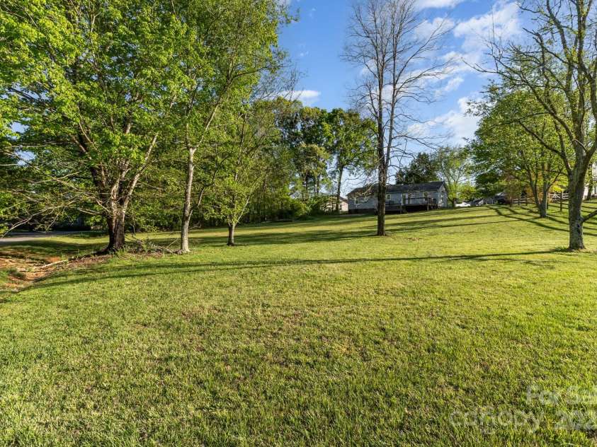 341 Cline Drive, Salisbury, NC 28146.  MLS# CAR4224209, YatesRealty ID 17327. 