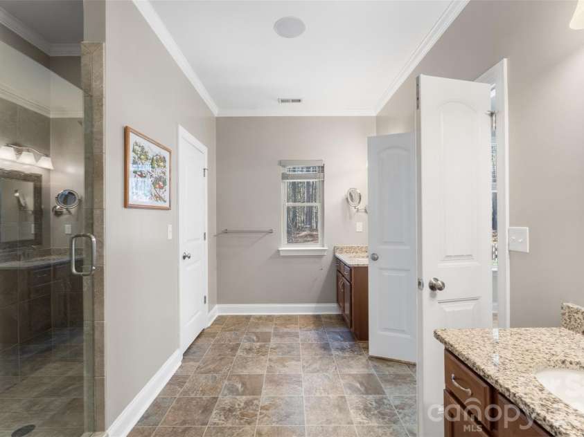 170 Silver Falls Drive, Troutman, NC 28166.  MLS# CAR4352020, YatesRealty ID 17328. 