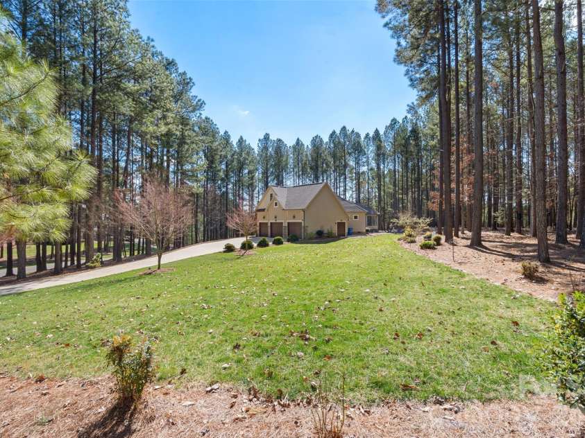 170 Silver Falls Drive, Troutman, NC 28166.  MLS# CAR4352020, YatesRealty ID 17328. 