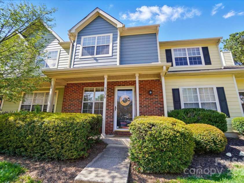 9036 Four Mile Creek Road, Charlotte, NC 28277.  MLS# CAR4243828, YatesRealty ID 17328. 