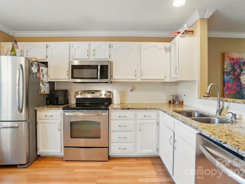 9036 Four Mile Creek Road, Charlotte, NC 28277.  MLS# CAR4243828, YatesRealty ID 17328. 
