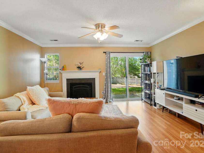 9036 Four Mile Creek Road, Charlotte, NC 28277.  MLS# CAR4243828, YatesRealty ID 17328. 