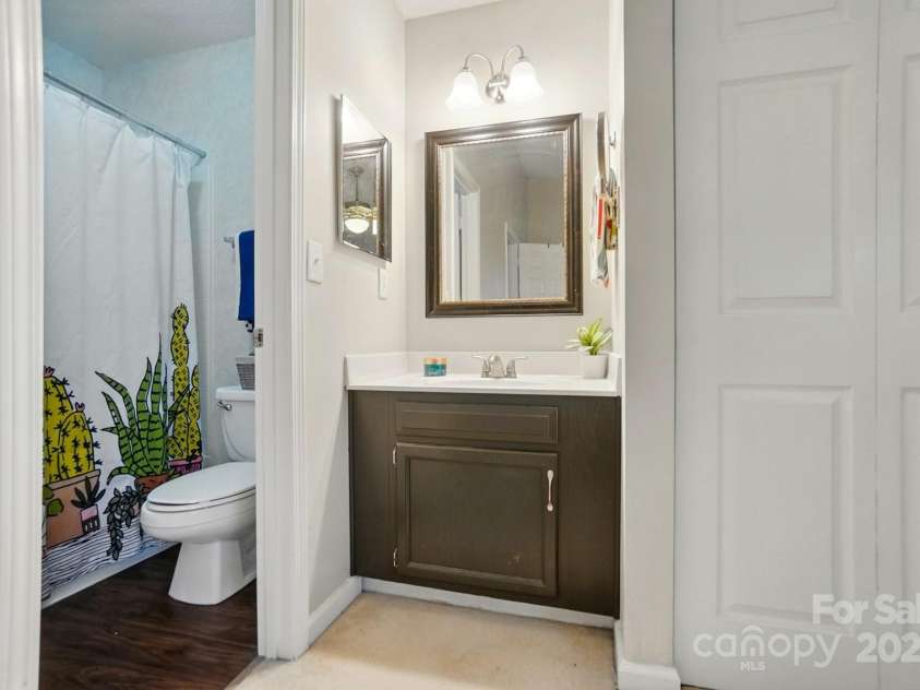 9036 Four Mile Creek Road, Charlotte, NC 28277.  MLS# CAR4243828, YatesRealty ID 17328. 