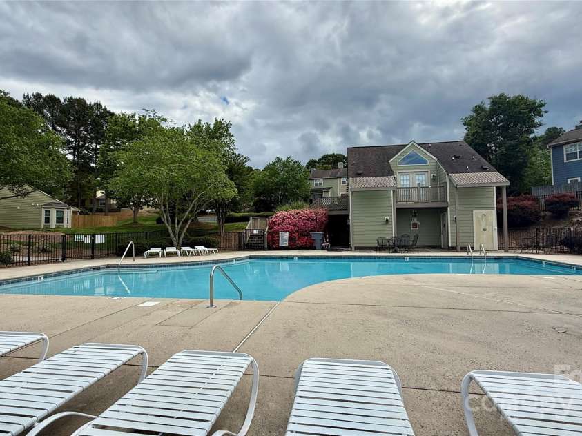 9036 Four Mile Creek Road, Charlotte, NC 28277.  MLS# CAR4243828, YatesRealty ID 17328. 