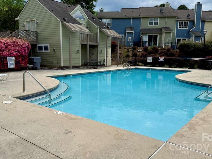 9036 Four Mile Creek Road, Charlotte, NC 28277.  MLS# CAR4243828, YatesRealty ID 17328. 