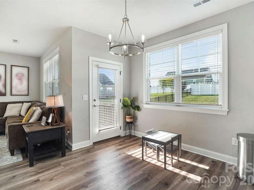 201 Garden View Lane, Shelby, NC 28152.  MLS# CAR4367664, YatesRealty ID 17329. Breakfast area in kitchen.